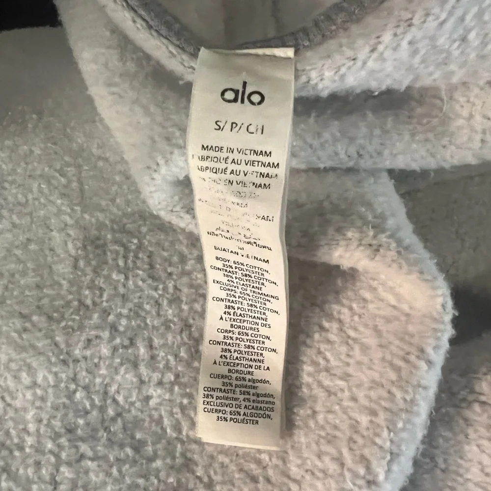 ALO Yoga Light Gray Hoodie Sweatshirt
